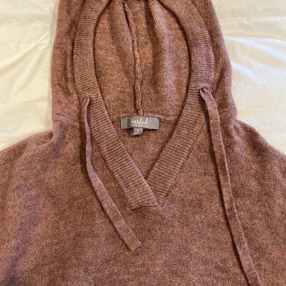 Super soft hooded sweater - Picture 3 of 3